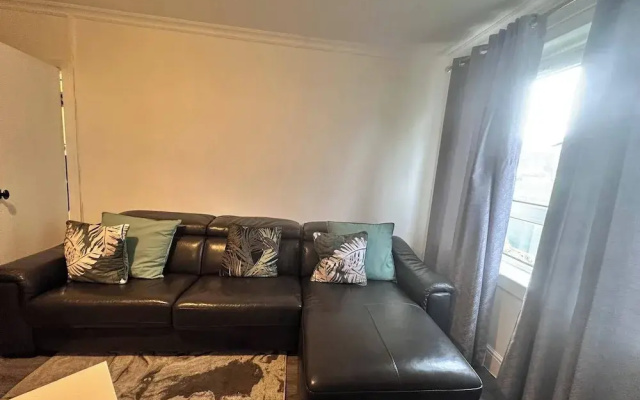 Ann St Short-term Stay, Greenock, United Kingdom
