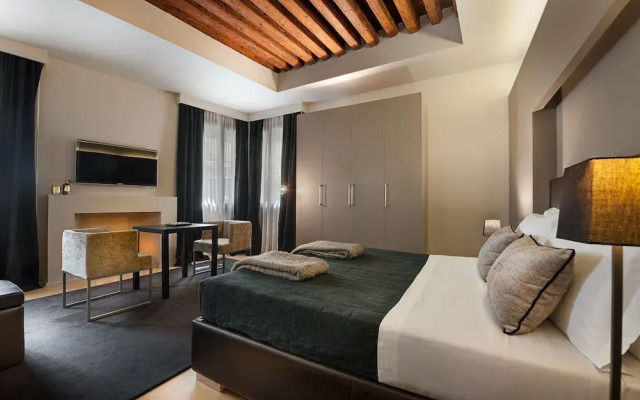 The Charming House DD724