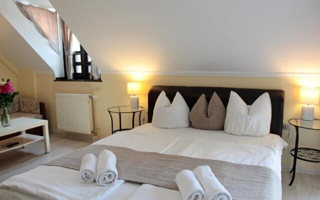 Adler Hotel és Étterem