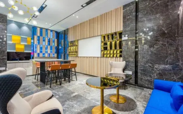 Echarm Hotel (Huoju Kaifaqu Zhongshan Station)