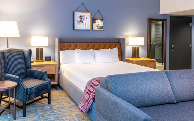 Williamsburg Lodge, Autograph Collection