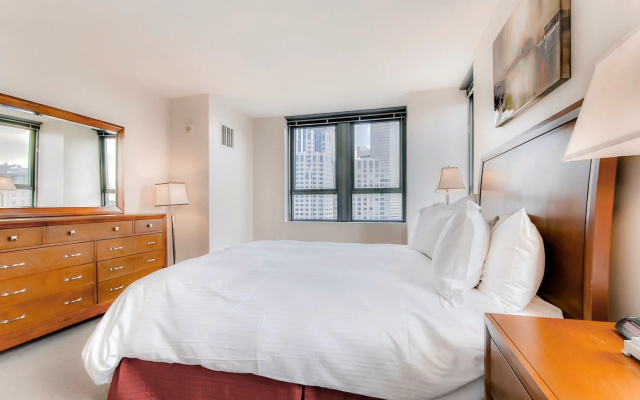 Global Luxury Suites at China Town