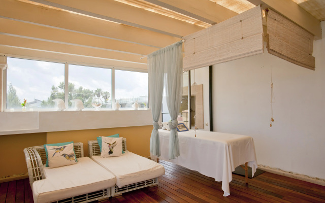 Apartments Galeon Suites