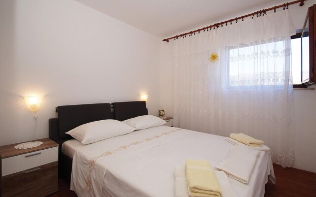 Awesome Home in Kneze With Wifi and 2 Bedrooms