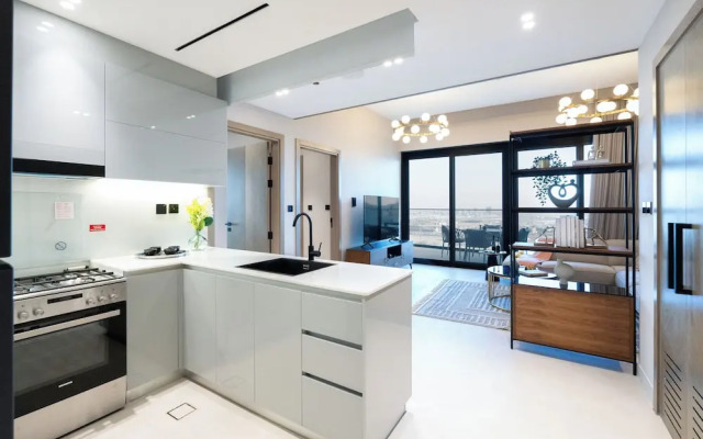 Spacious 2BR Canal View - Heart of B Bay