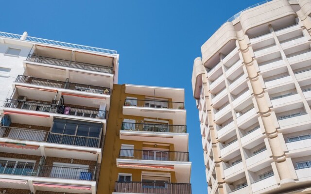 First Line Fuengirola Marina Apartment with Stunning Sea Views