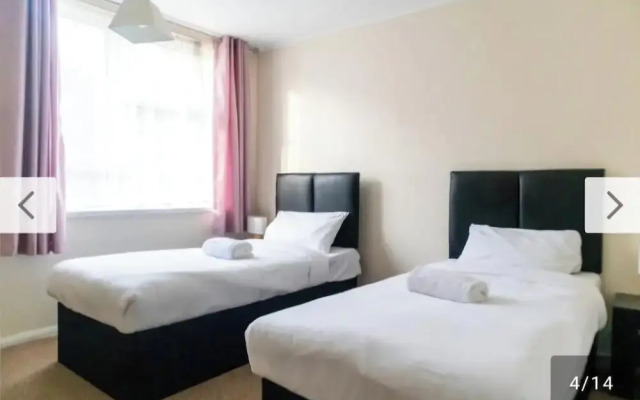 A 2-comfortable Bedroom Apartment