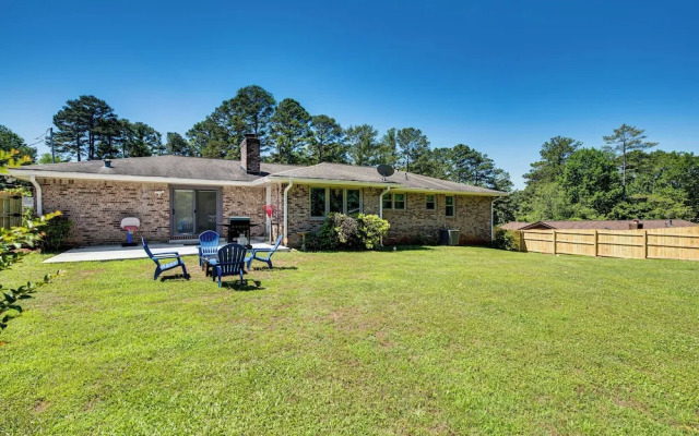 Stonecrest Family Home: Close to Panola Mountain!
