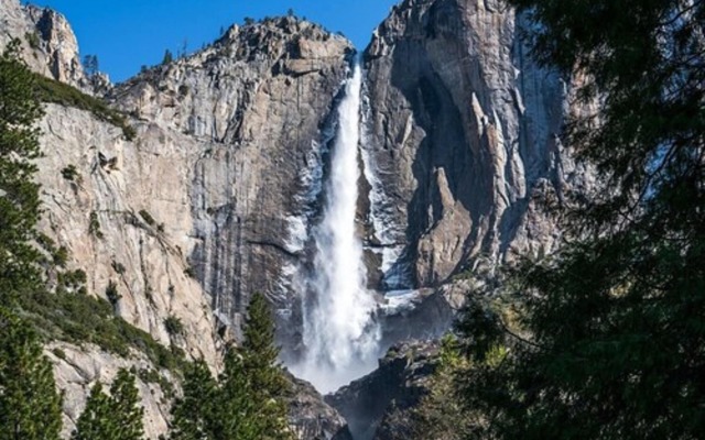 The Oakhurst Inn at Yosemite