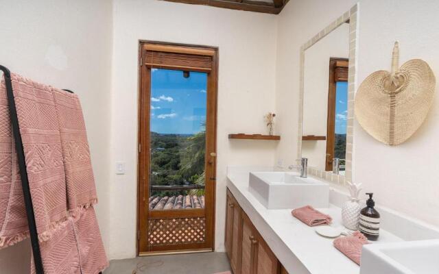 Casa Bahia Sur - Luxury Ocean View 3 Bedroom Home