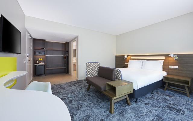 Holiday Inn Express Brisbane Central by IHG – Guest Rooms – Brisbane