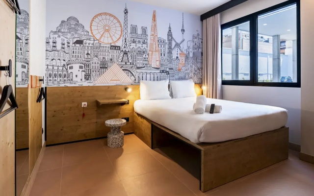 Easyhotel Madrid Alcala