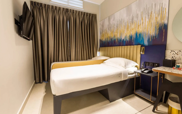 Ibis Budget Singapore Gold