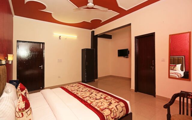 Capital O 9905 Hotel Doon Star