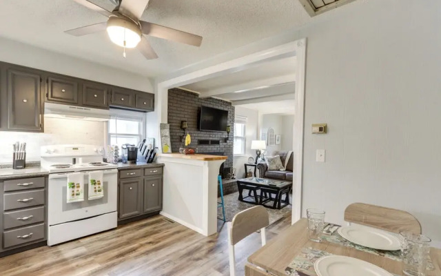 Walkable & Updated Nevada Home: Family Friendly!