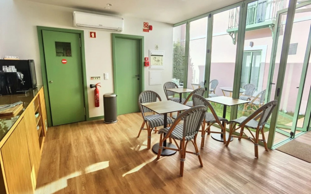 Sintra Green Chalet - Bed & Breakfast