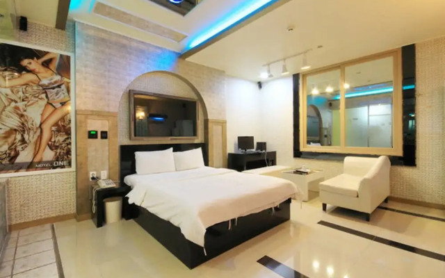 One Motel