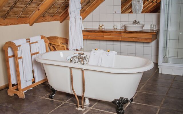 Aan de Oever Guesthouse