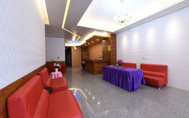 Hotel 99