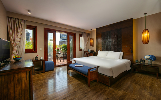 Oriental Suites Hotel & Spa