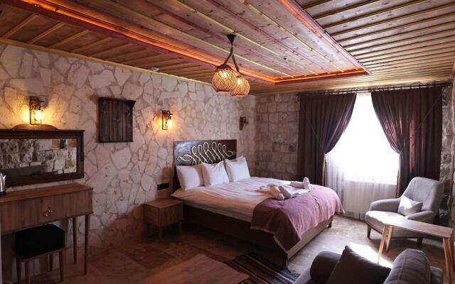 Stone Owl Hotel