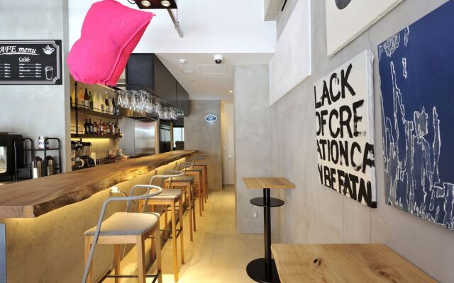 Rakuten Stay Hostel Art Cafe Bar Osaka Shinsaibashi