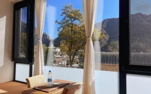 Alley Homestay (Beijing Shidu Scenic Area)