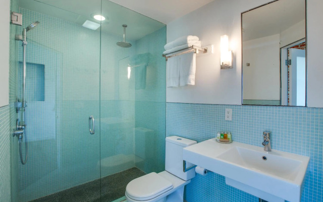 Venice Breeze Suites