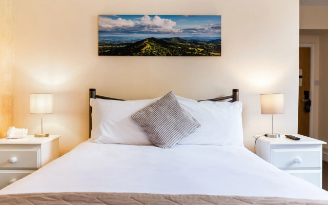 The Mount Pleasant Hotel
