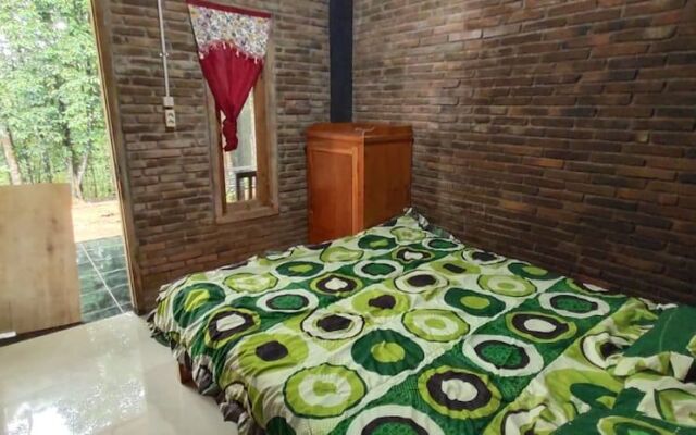 Homestay Kurnia - Hostel