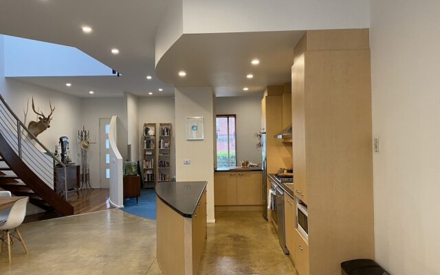 315 West St Kilda 3 Bedroom House