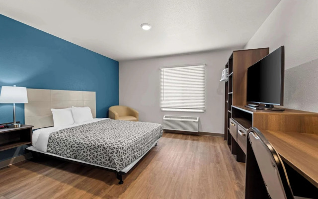 Woodspring Suites Loves Park Rockford