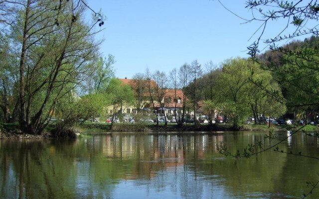 Landgasthof "Zum Birnthaler"