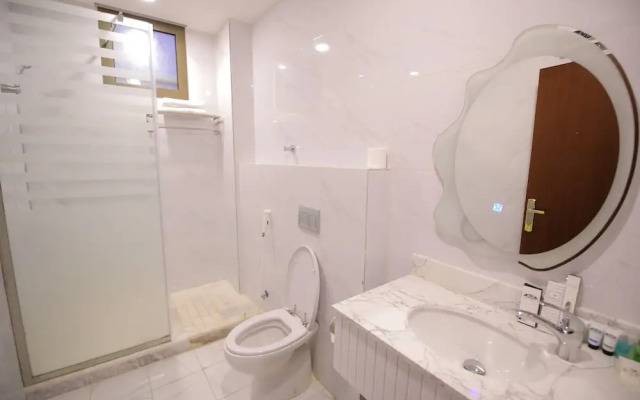 Laten Suites Al Salim Plaza