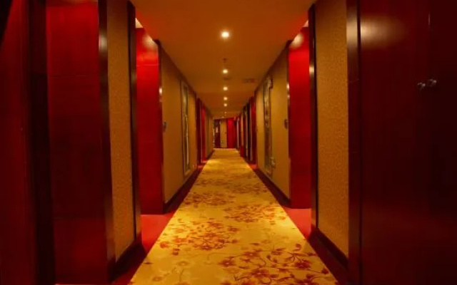 Golden Lusheng International Hotel
