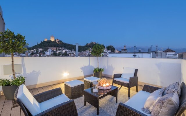 Chezmoihomes Plaza Nueva Premium