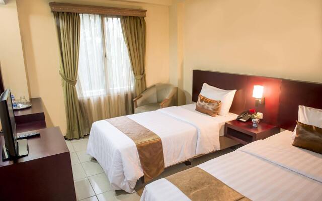 Jusenny Hotel