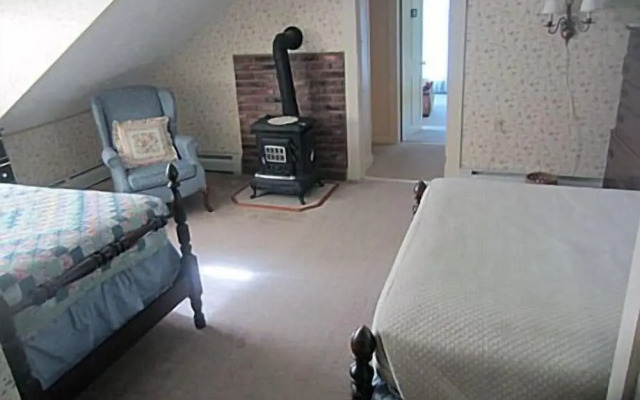 Inn at Neshobe River