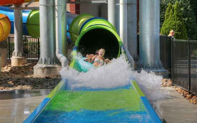 Country Cascades Waterpark Resort