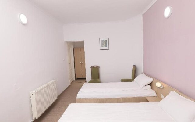 Hotel Corola