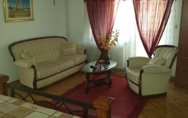 Hotel Oazza