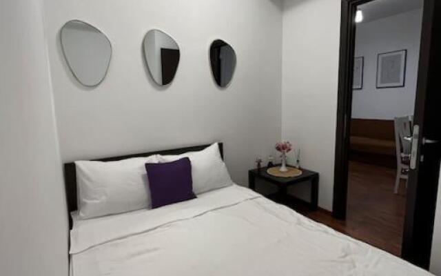 Cara Apartment 5 min walk to the train station