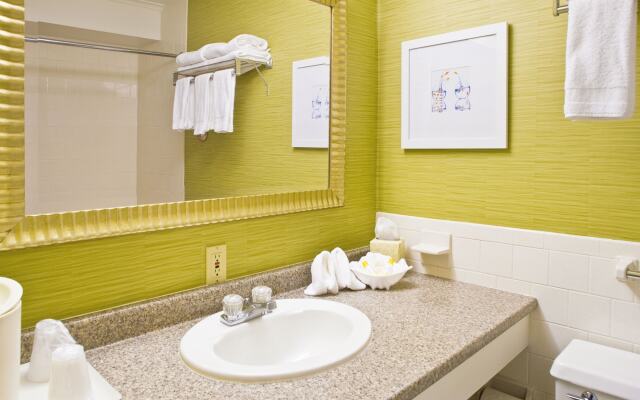 Surfside Hotel and Suites