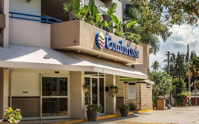 Comfort Inn & Suites Levittown