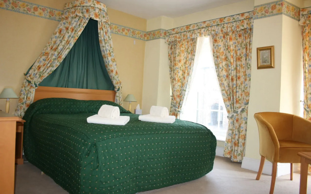 Yarn Market Hotel