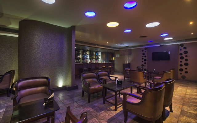 Vishwaratna Hotel
