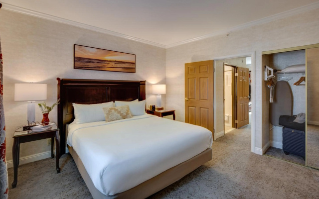 Ayres Hotel Costa Mesa/Newport Beach