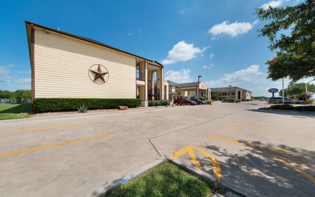 Lone Star Inn & Suites