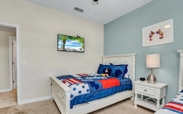 Luxurious Home W/private Pool, Near Disney!