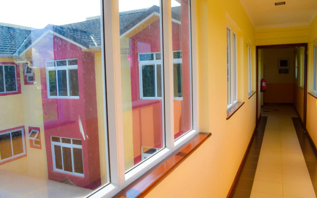 Red Ruby Hotel
